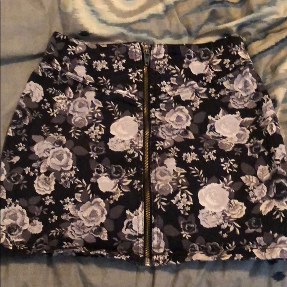 Divided Dresses & Skirts - Skirt